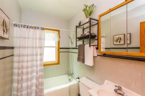 1136 E Mitchell Ave, Waterloo, IA 50702 photo 10