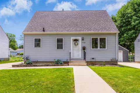 1136 E Mitchell Ave, Waterloo, IA 50702 photo 1
