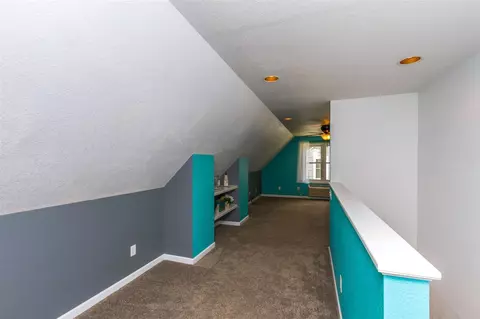 1136 E Mitchell Ave, Waterloo, IA 50702 photo 15