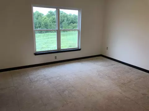 4426 Charm Dr, Waterloo, IA 50701 photo 4