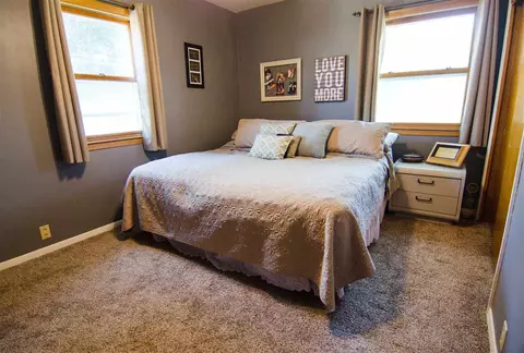 1635 E Mitchell Ave, Waterloo, IA 50702 photo 12
