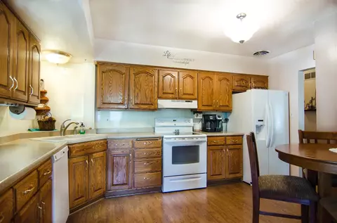 1635 E Mitchell Ave, Waterloo, IA 50702 photo 5