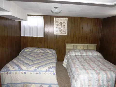 161 Letsch Rd, Waterloo, IA 50701 photo 13
