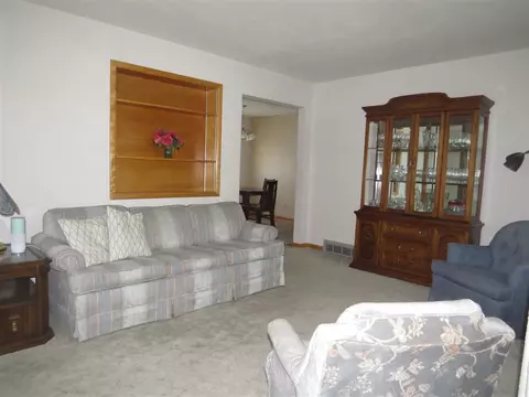 161 Letsch Rd, Waterloo, IA 50701 photo 3
