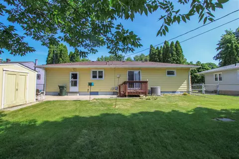 445 Devonshire Dr, Waterloo, IA 50701 photo 20