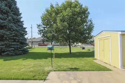 445 Devonshire Dr, Waterloo, IA 50701 photo 19