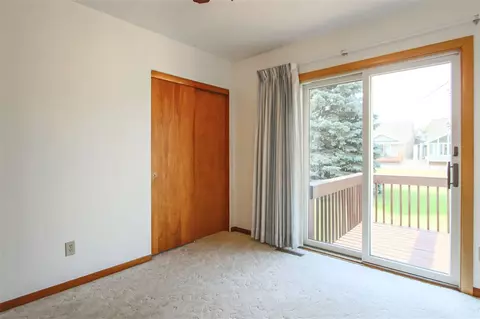 445 Devonshire Dr, Waterloo, IA 50701 photo 11