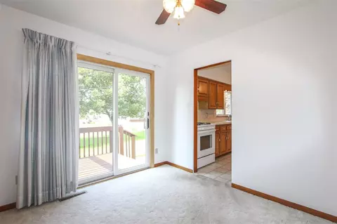 445 Devonshire Dr, Waterloo, IA 50701 photo 10