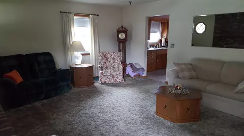 1643 E Mitchell Ave, Waterloo, IA 50702 photo 2