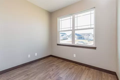 1272 Partridge Ln, Waterloo, IA 50701 photo 10