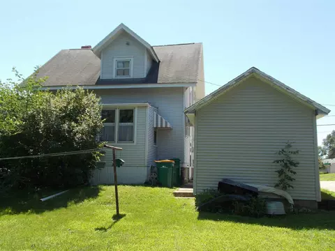 900 1st St E, Independence, IA 50644 photo 18