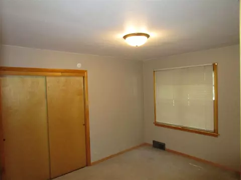 3520 Rownd St, Cedar Falls, IA 50613 photo 3