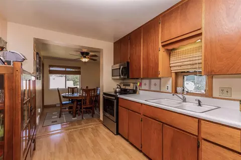 1901 E Ridgeway Ave, Waterloo, IA 50702 photo 7