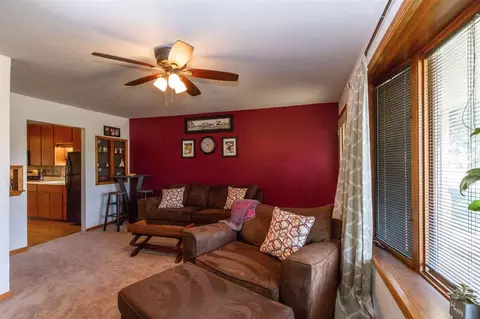 1901 E Ridgeway Ave, Waterloo, IA 50702 photo 5