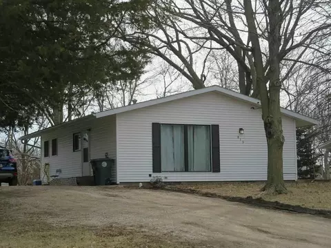 815 Progress Ave, Waterloo, IA 50701 photo 1