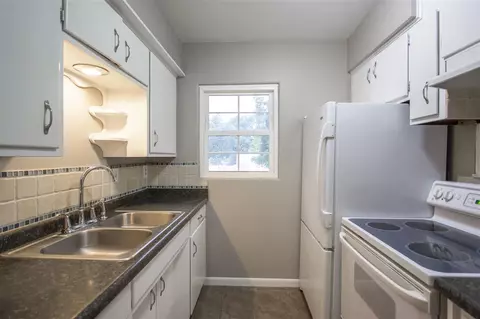 1731 E Mitchell Ave, Waterloo, IA 50702 photo 7