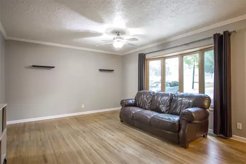 1731 E Mitchell Ave, Waterloo, IA 50702 photo 5