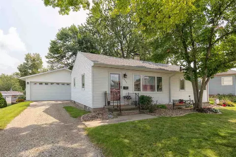 611 Stephan Ave, Waterloo, IA 50701 photo 1
