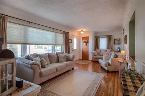 611 Stephan Ave, Waterloo, IA 50701 photo 4