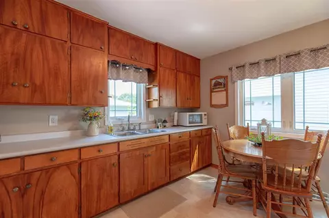 611 Stephan Ave, Waterloo, IA 50701 photo 9