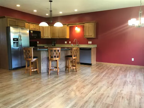 1214 Walnut St, Decorah, IA 52101 photo 3