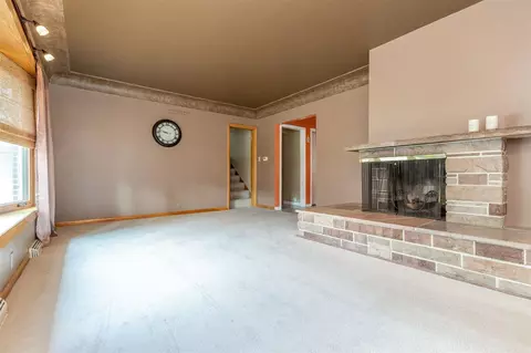 310 E Mitchell Ave, Waterloo, IA 50702 photo 9