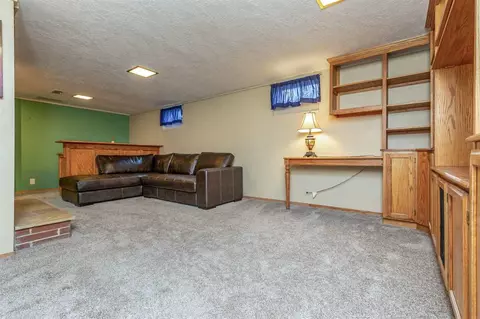 310 E Mitchell Ave, Waterloo, IA 50702 photo 16
