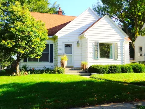 1601 Bertch Ave, Waterloo, IA 50702 photo 1