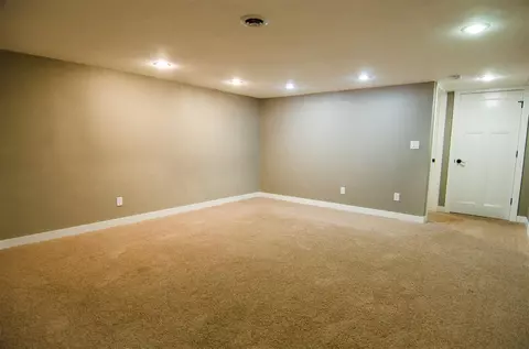 3021 Alameda St, Cedar Falls, IA 50613 photo 15