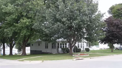 201 2nd St, Gladbrook, IA 50635 photo 20