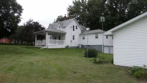 201 2nd St, Gladbrook, IA 50635 photo 18