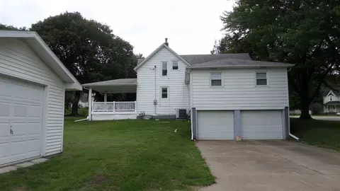 201 2nd St, Gladbrook, IA 50635 photo 17