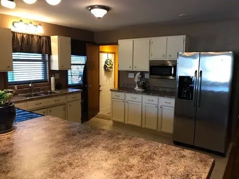1404 Wilson St, Dysart, IA 52224 photo 5