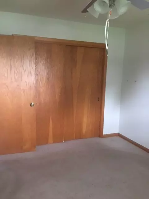 1103 Wilson St, Dysart, IA 52224 photo 7