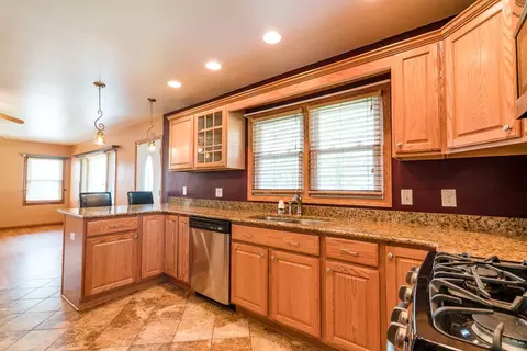 141 Letsch, Waterloo, IA 50701 photo 5