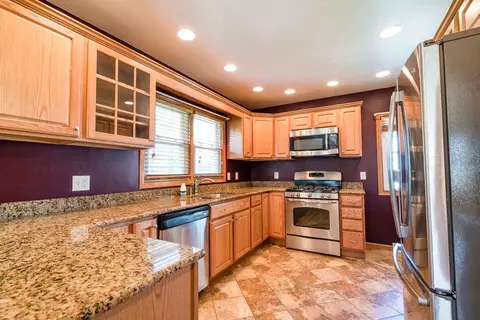 141 Letsch, Waterloo, IA 50701 photo 4