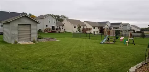 5012 Millenium Dr, Cedar Falls, IA 50613 photo 18
