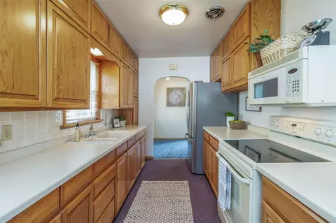 1627 Byron Ave, Waterloo, IA 50702 photo 5