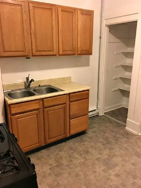 935 W 3 St, Waterloo, IA 50701 photo 14