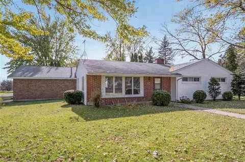 304 E Sufficool St, Hazleton, IA 50641 photo 1