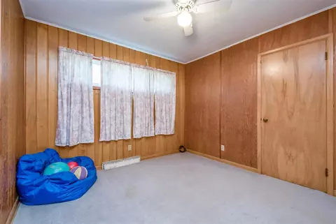 304 E Sufficool St, Hazleton, IA 50641 photo 14