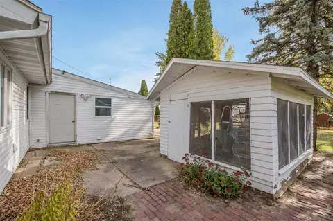 304 E Sufficool St, Hazleton, IA 50641 photo 18