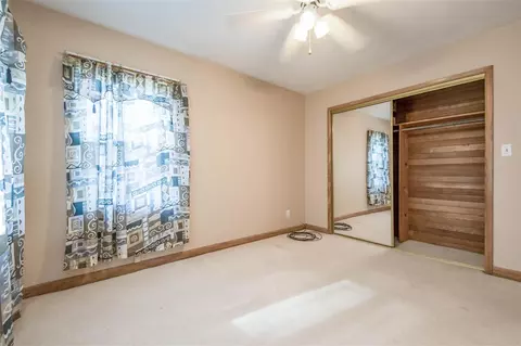 304 E Sufficool St, Hazleton, IA 50641 photo 15