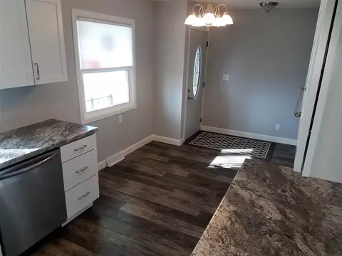 458 E 2nd St, Readlyn, IA 50668 photo 6