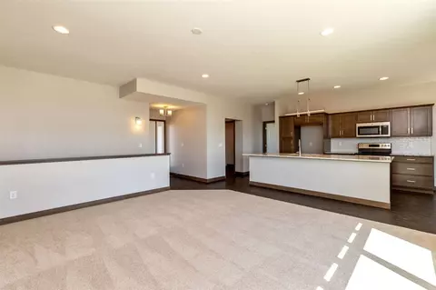 1256 Partridge Ln, Waterloo, IA 50701 photo 6