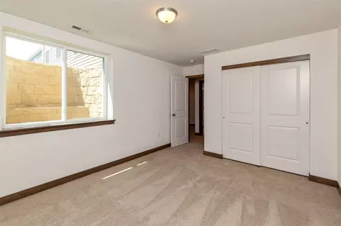 1256 Partridge Ln, Waterloo, IA 50701 photo 19
