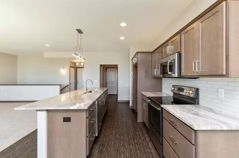 1256 Partridge Ln, Waterloo, IA 50701 photo 10