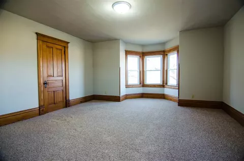 205 E 4th St, Readlyn, IA 50668 photo 9