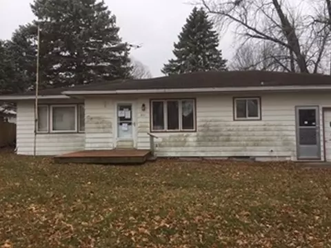311 E Maple Ave, Conrad, IA 50621 photo 1