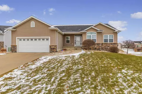 2701 Pendleton Dr, Cedar Falls, IA 50613 photo 1